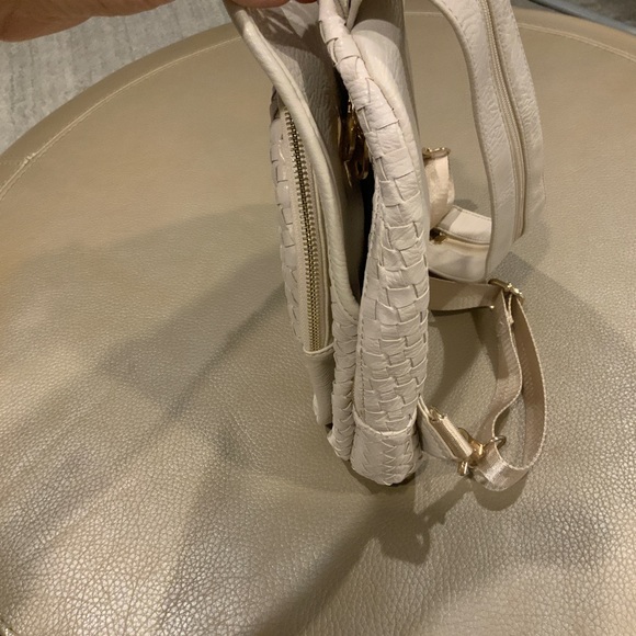 Off white Faux Leather woven Back pack - Picture 3 of 5